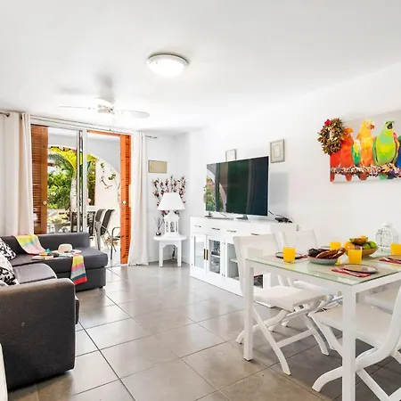 95 Great Location In Americas, Sea Front! Apartment