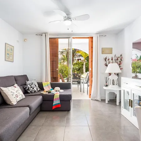 95 Great Location In Americas, Sea Front!