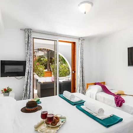 95 Great Location In Americas, Sea Front! *